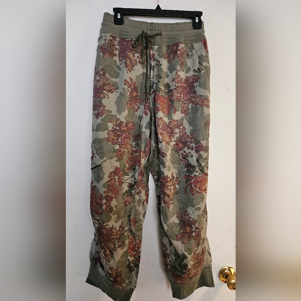 Anthropologie Green and Red Floral Cargo Pants